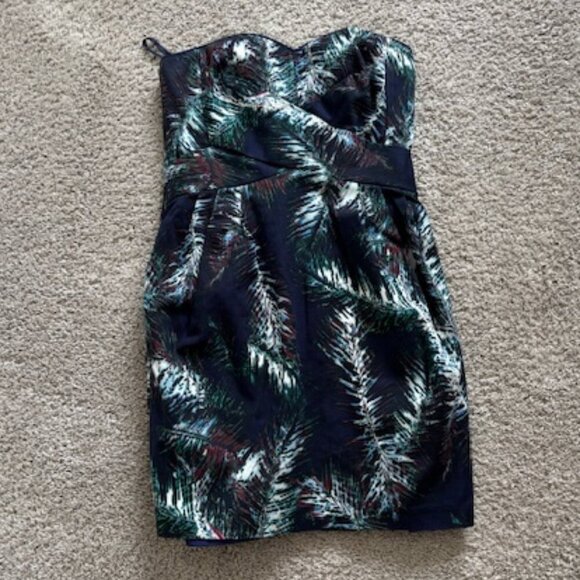 Club Monaco Peacock Feather Strapless Mini Dress size 4 - Picture 2 of 7